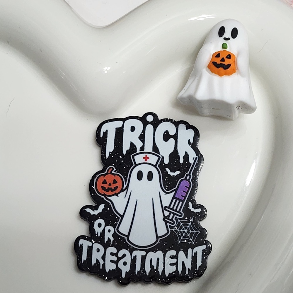 Nurse Flatback Focal Bead Trick or Treatment Halloween Badge Ghost Beaded Pen